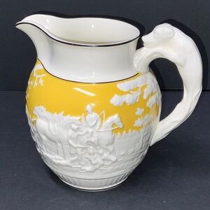 Wedgwood Rare Yellow Dye Ken John Peel Pitcher Hunt Equestrian - EUC!